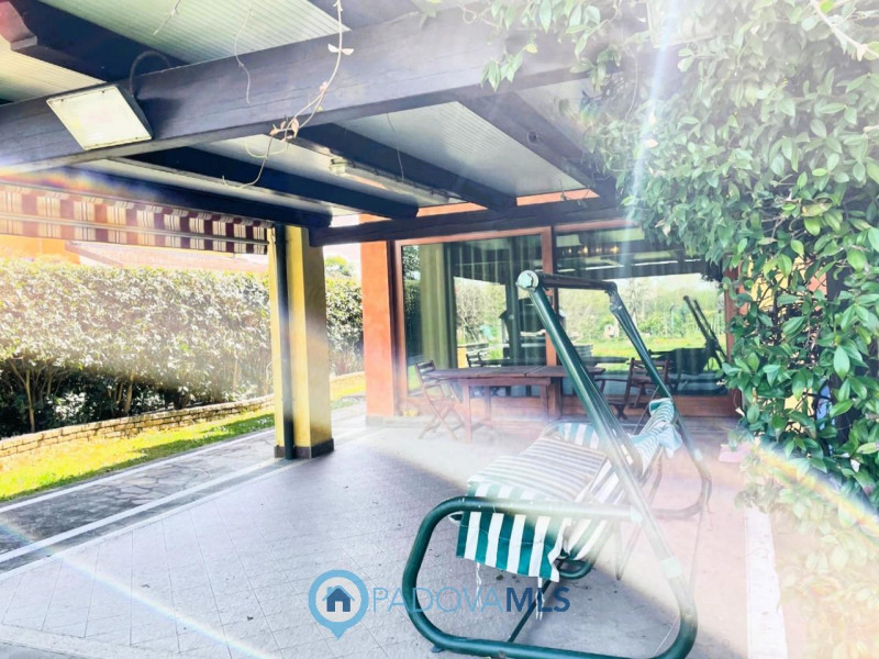 Immobile in esclusiva al Gruppo Padova MLS
Situata nella zona di Codiverno, nel comune di Vigonza...