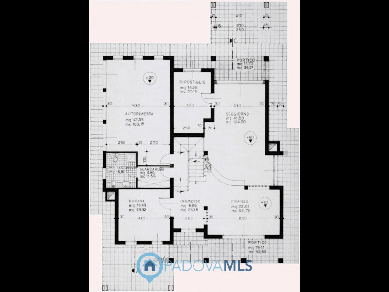 Immobile in esclusiva al Gruppo Padova MLS
Situata nella zona di Codiverno, nel comune di Vigonza...