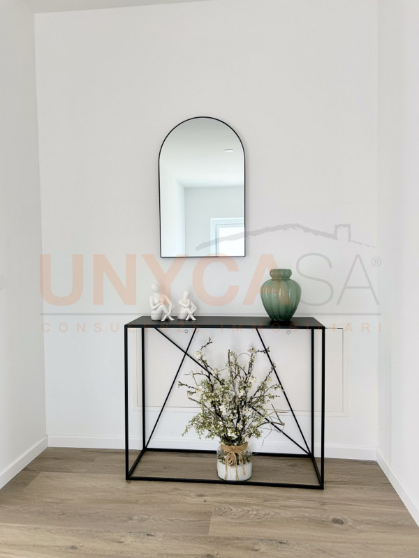 TOMBOLO: in posizione centrale e ben visibile, ti proponiamo in vendita un intero fabbricato rece...