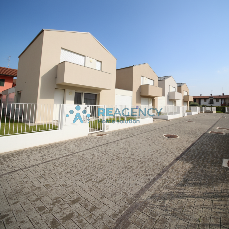 BASSANO DEL GRAPPA - ZONA SAN VITO - Borgo Santa Chiara

Nella suggestiva cornice del Monte Grapp...