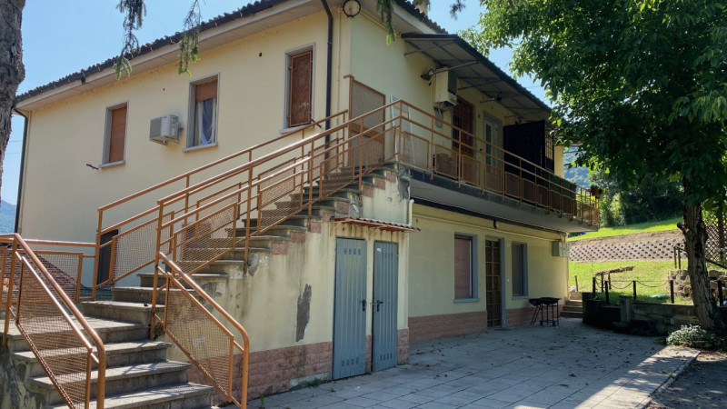 Sasso Marconi Vendita Appartamento più di 5 locali