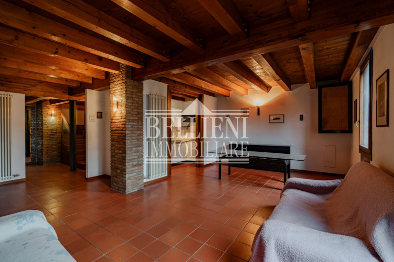 CENTRO STORICO - Nel prestigioso contesto del Centro Storico di Vicenza, a pochi passi dal celebr...