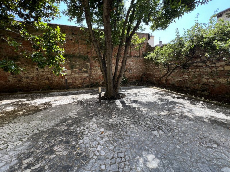 CENTRO STORICO - Nel prestigioso contesto del Centro Storico di Vicenza, a pochi passi dal celebr...