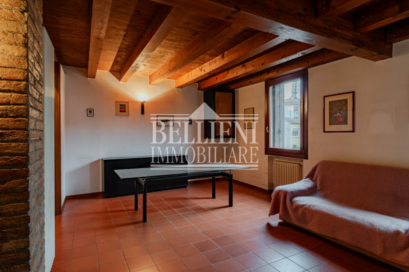 CENTRO STORICO - Nel prestigioso contesto del Centro Storico di Vicenza, a pochi passi dal celebr...