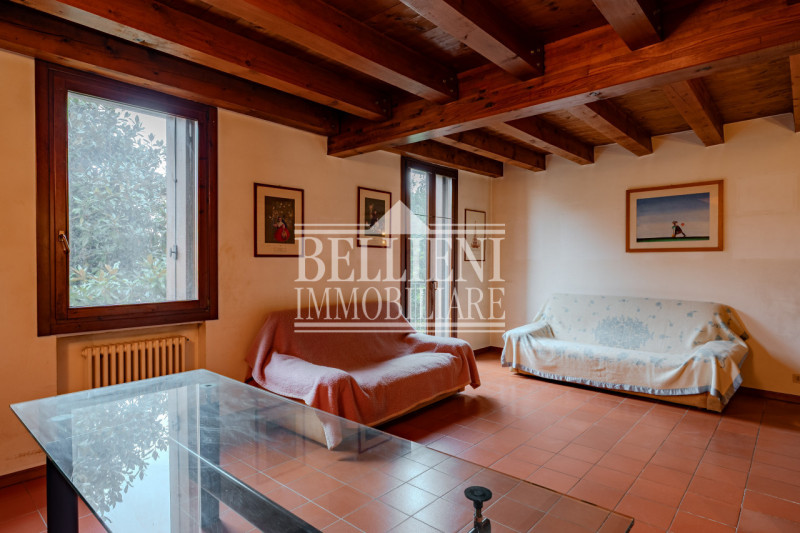 CENTRO STORICO - Nel prestigioso contesto del Centro Storico di Vicenza, a pochi passi dal celebr...