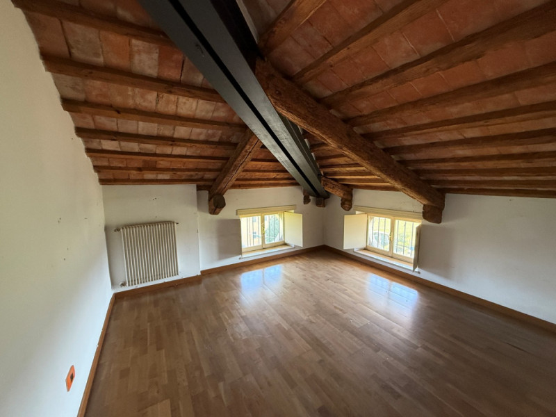 ULTIMO PIANO IN PALAZZO STORICO DEL '600 CON PARCO. EURO 339.000. CODICE 4551.

In affascinante e...