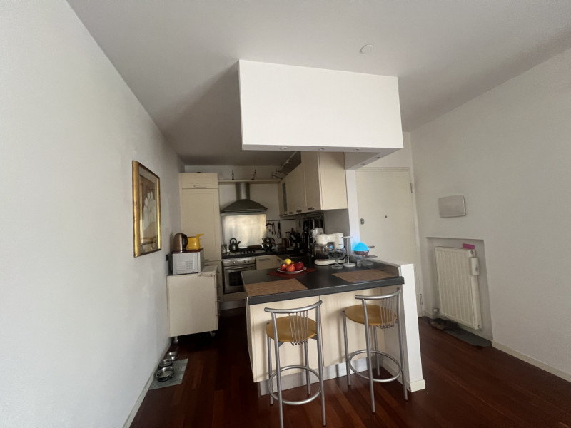 Meraviglioso MIDI APPARTAMENTO situato al primo piano di un tranquillo contesto di sole 6 unità a...