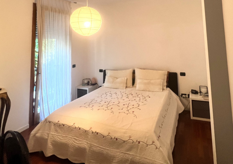 Meraviglioso MIDI APPARTAMENTO situato al primo piano di un tranquillo contesto di sole 6 unità a...