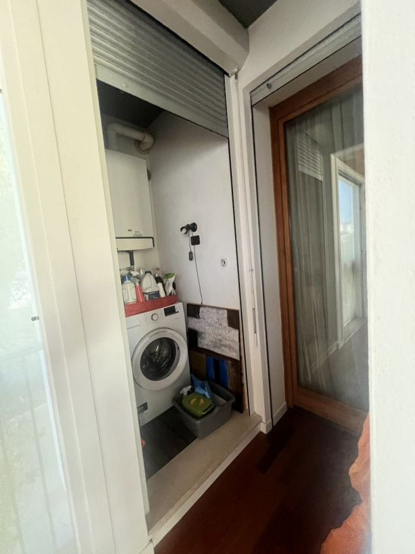 Meraviglioso MIDI APPARTAMENTO situato al primo piano di un tranquillo contesto di sole 6 unità a...