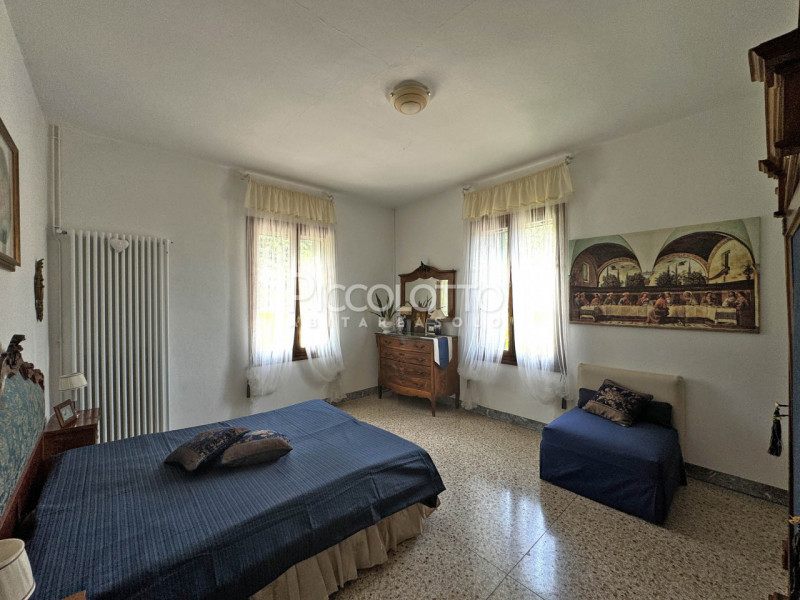 Rif. V5311 - Appartamento in vendita ad Asolo con splendida vista panoramica sulla pianura, in tr...