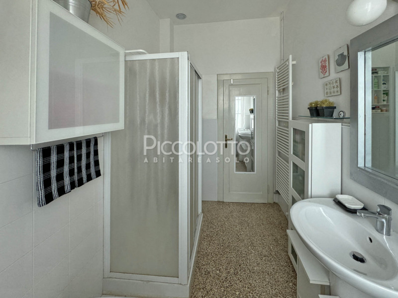 Rif. V5311 - Appartamento in vendita ad Asolo con splendida vista panoramica sulla pianura, in tr...