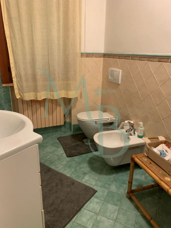 PADOVA, ZONA PIO X: Immobiliare MB propone in vendita un appartamento di grandi dimensioni in zon...