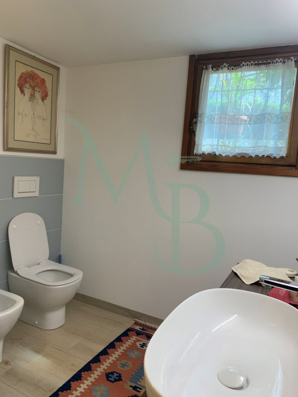 PADOVA, ZONA PIO X: Immobiliare MB propone in vendita un appartamento di grandi dimensioni in zon...