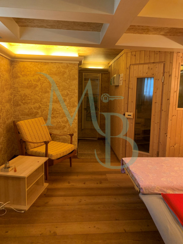 PADOVA, ZONA PIO X: Immobiliare MB propone in vendita un appartamento di grandi dimensioni in zon...