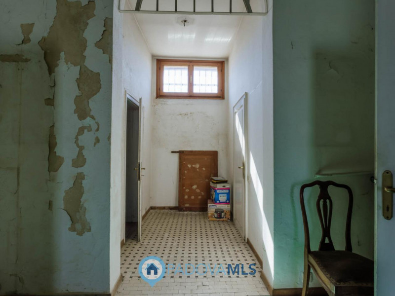 Immobile in esclusiva al Gruppo Padova MLS
Nel cuore di Bovolenta, proponiamo in vendita un affas...