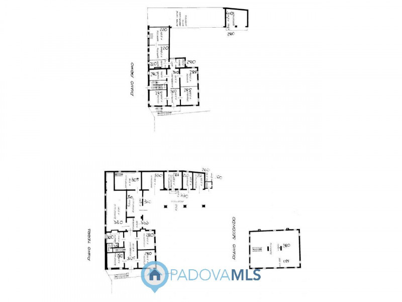 Immobile in esclusiva al Gruppo Padova MLS
Nel cuore di Bovolenta, proponiamo in vendita un affas...