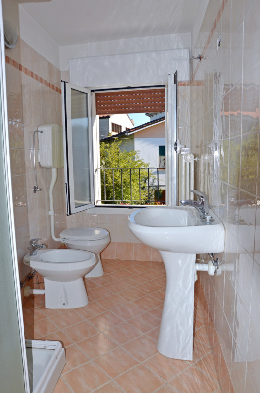 Incantevole Appartamento con Giardino in Piazza a Nove
Stai cercando la tua oasi di tranquillità ...