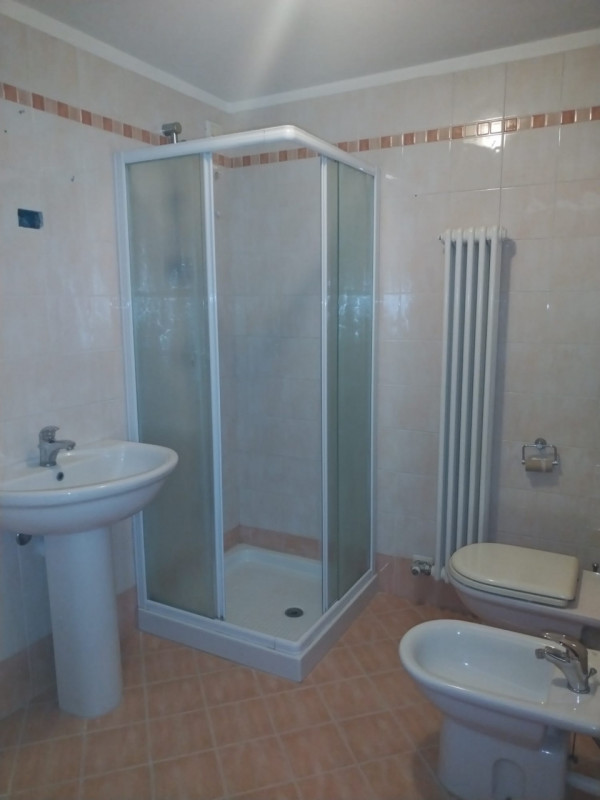 Incantevole Appartamento con Giardino in Piazza a Nove
Stai cercando la tua oasi di tranquillità ...