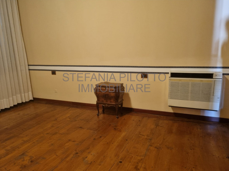 Arcella Sant'Antonino- Stefania Pilotto Immobiliare propone in affitto stanza doppia in villa con...