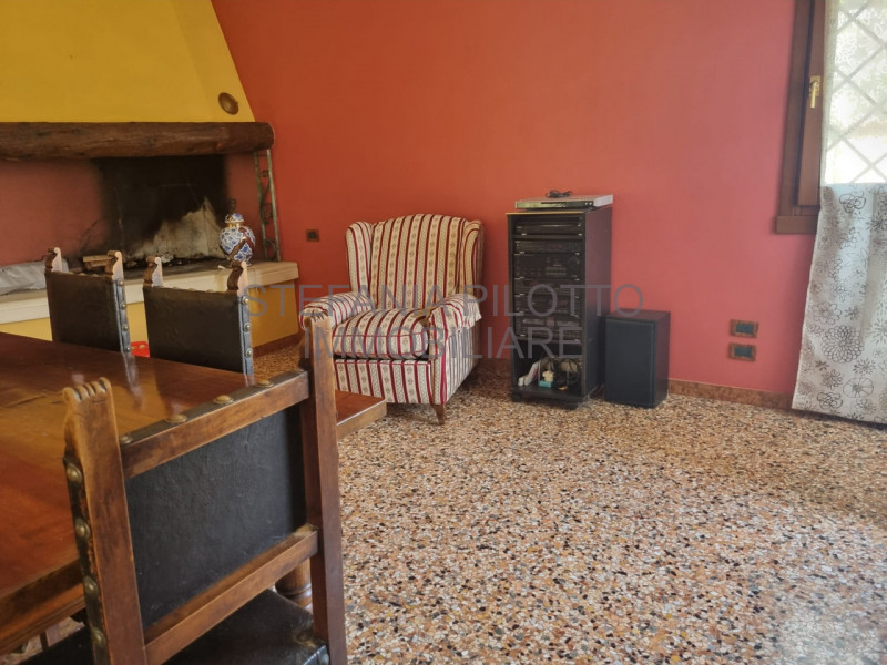 Arcella Sant'Antonino- Stefania Pilotto Immobiliare propone in affitto stanza doppia in villa con...