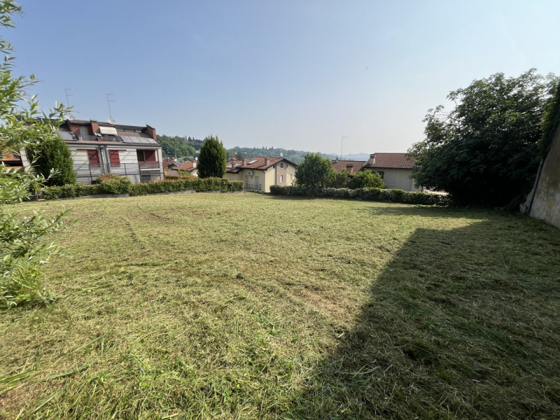 Stai cercando un terreno in zona collinare di Altavilla Vicentina dove progettare e costruire la ...