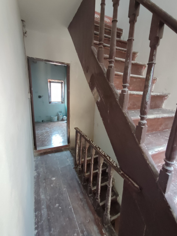 Na sprzedaż oferujemy kamienice po remoncie ,zlokalizowany w samym centrum Starego Miasta – przy ...