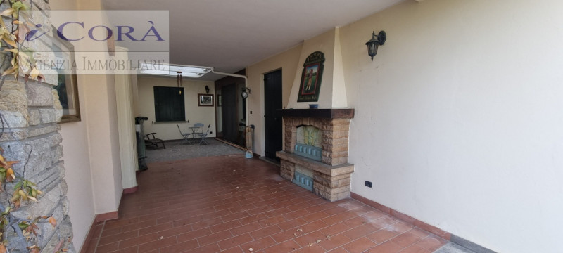 Situato nel cuore di Cervarese Santa Croce, questo affascinante villino sviluppato intermante al ...