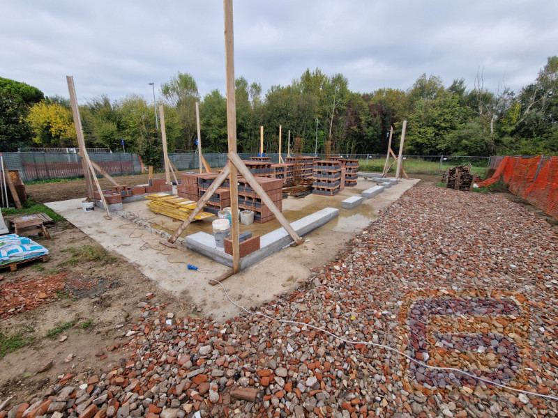 Scopri l'opportunità unica di acquistare una villa moderna e funzionale nel cuore della zona San ...