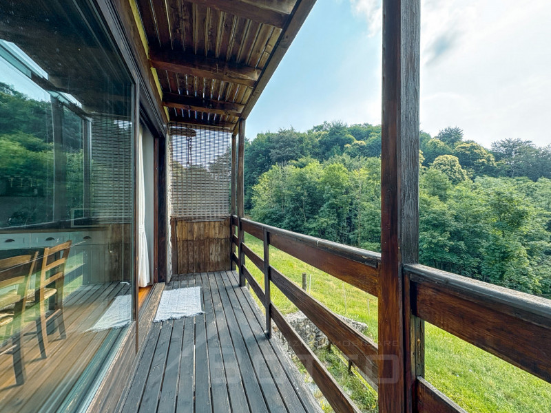 Independent house for sale in Arola, with lake view