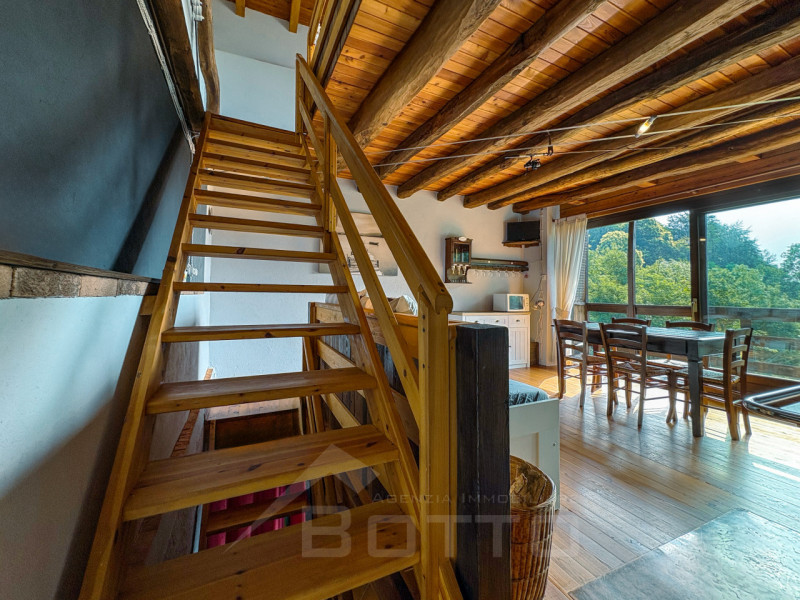 Independent house for sale in Arola, with lake view