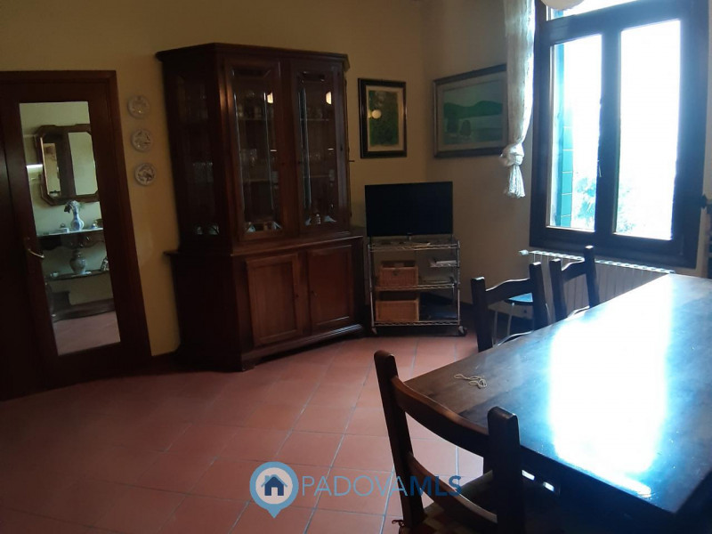 Immobile in esclusiva al Gruppo Padova MLS
Nel cuore del centro storico di Monselice, proponiamo ...