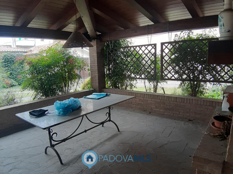 Immobile in esclusiva al Gruppo Padova MLS
Nel cuore del centro storico di Monselice, proponiamo ...