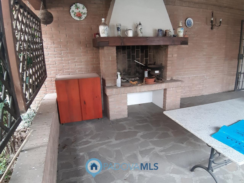 Immobile in esclusiva al Gruppo Padova MLS
Nel cuore del centro storico di Monselice, proponiamo ...