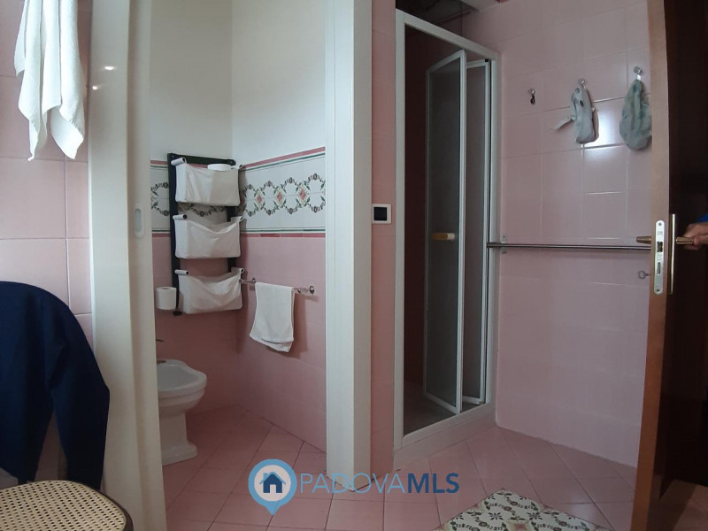 Immobile in esclusiva al Gruppo Padova MLS
Nel cuore del centro storico di Monselice, proponiamo ...