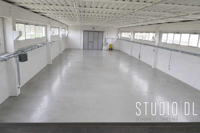 Proponiamo in vendita un capannone industriale di nuova realizzazione situato nel cuore della zon...