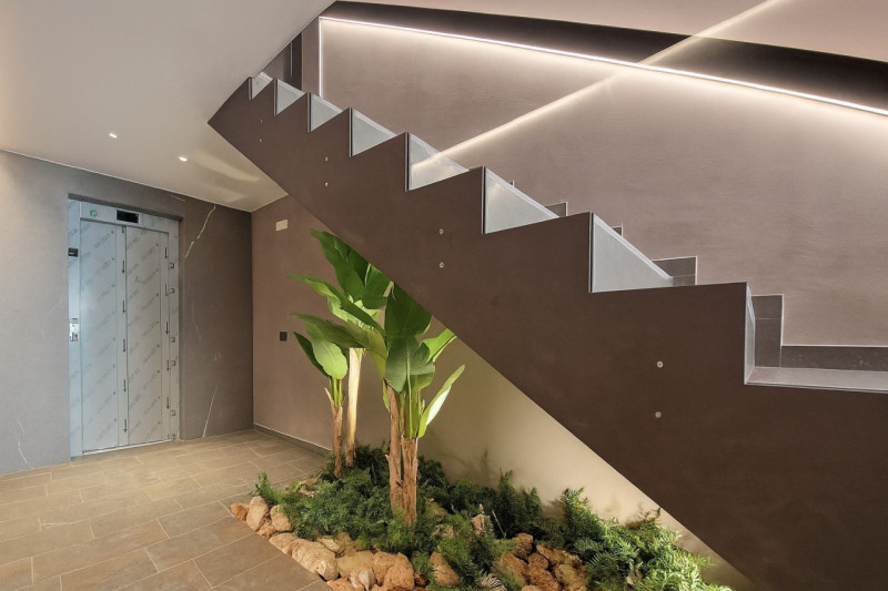 Nella rinomata zona di Santa Maria del Rovere, proponiamo un APPARTAMENTO TRICAMERE all’interno d...