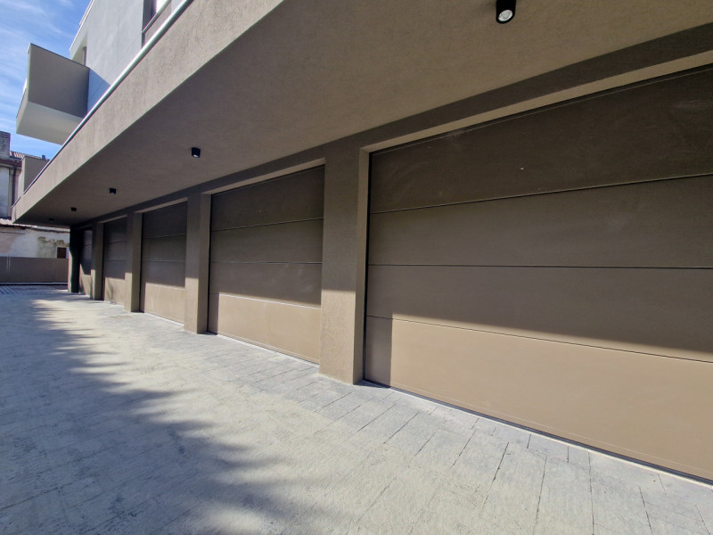 Nella rinomata zona di Santa Maria del Rovere, proponiamo un APPARTAMENTO TRICAMERE all’interno d...