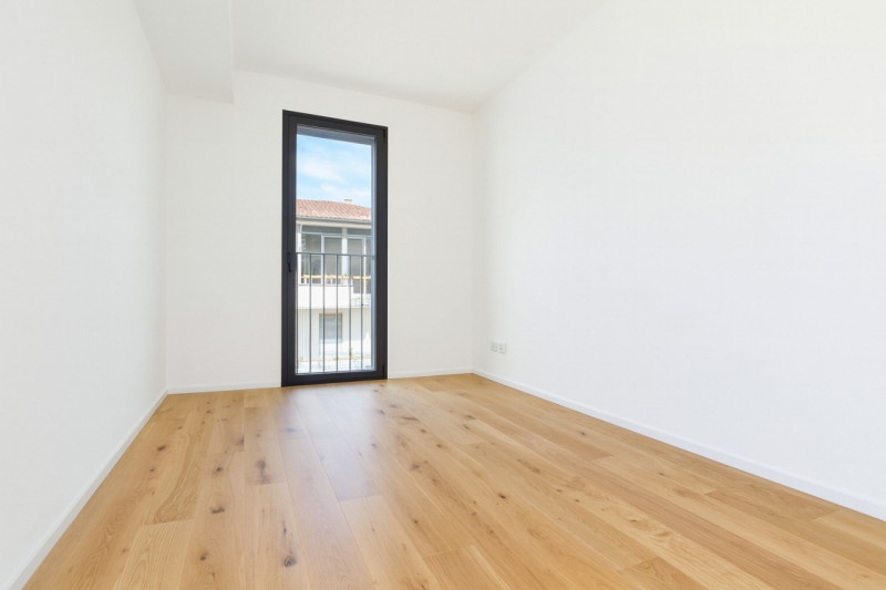 Nella rinomata zona di Santa Maria del Rovere, proponiamo un APPARTAMENTO TRICAMERE all’interno d...