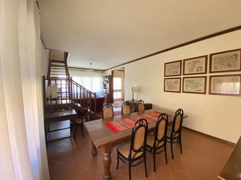 GALZIGNANO TERME: in pieno centro paese, residenza singola di circa 250 mq. su due livelli. La ca...