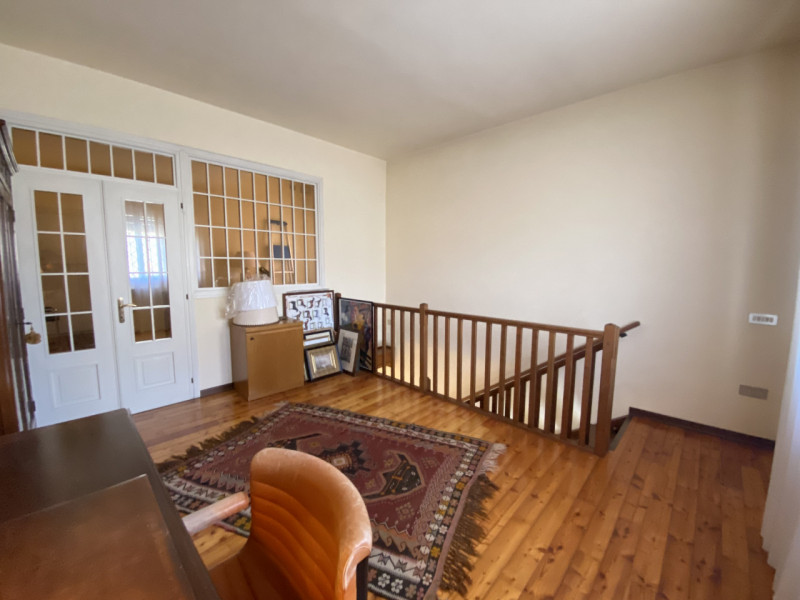 GALZIGNANO TERME: in pieno centro paese, residenza singola di circa 250 mq. su due livelli. La ca...