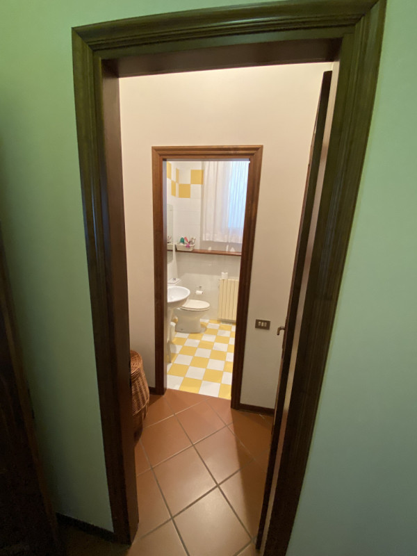 GALZIGNANO TERME: in pieno centro paese, residenza singola di circa 250 mq. su due livelli. La ca...