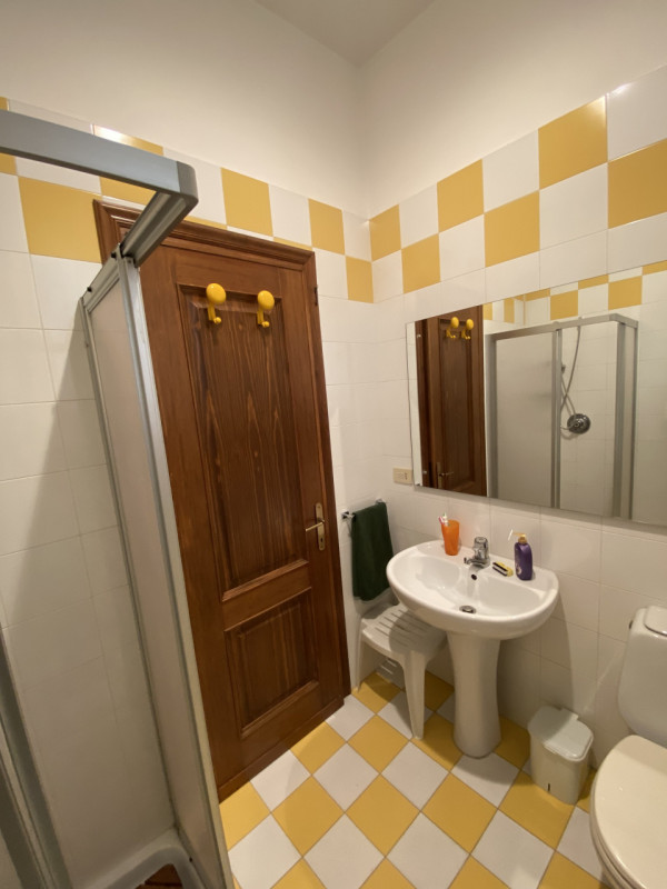 GALZIGNANO TERME: in pieno centro paese, residenza singola di circa 250 mq. su due livelli. La ca...