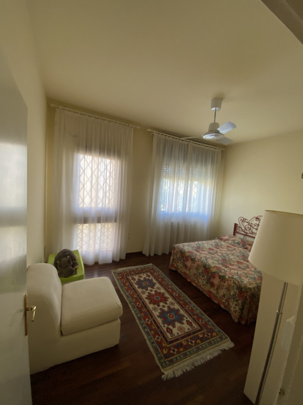 GALZIGNANO TERME: in pieno centro paese, residenza singola di circa 250 mq. su due livelli. La ca...