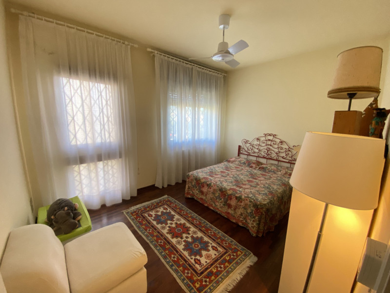 GALZIGNANO TERME: in pieno centro paese, residenza singola di circa 250 mq. su due livelli. La ca...