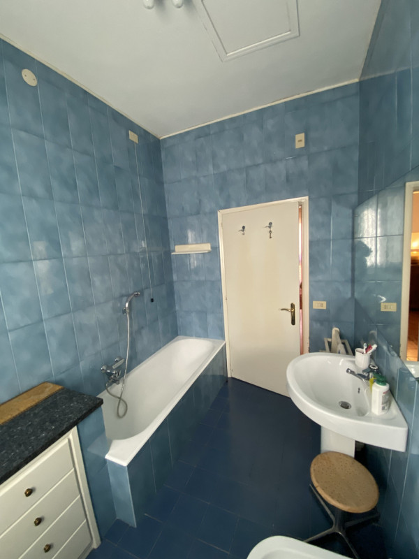 GALZIGNANO TERME: in pieno centro paese, residenza singola di circa 250 mq. su due livelli. La ca...