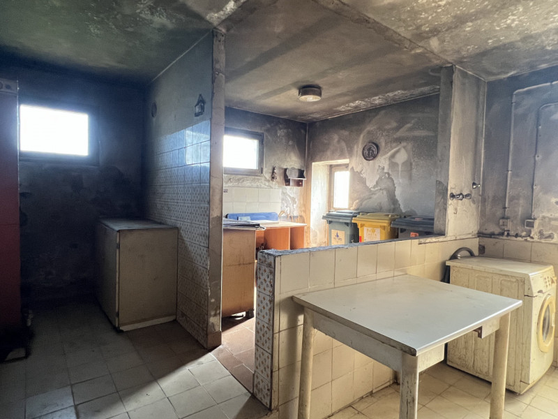 PORZIONE DI CASA ACCOSTATA DA RISTRUTTURARE 

In zona tranquilla e immersa nel verde, proponiamo ...