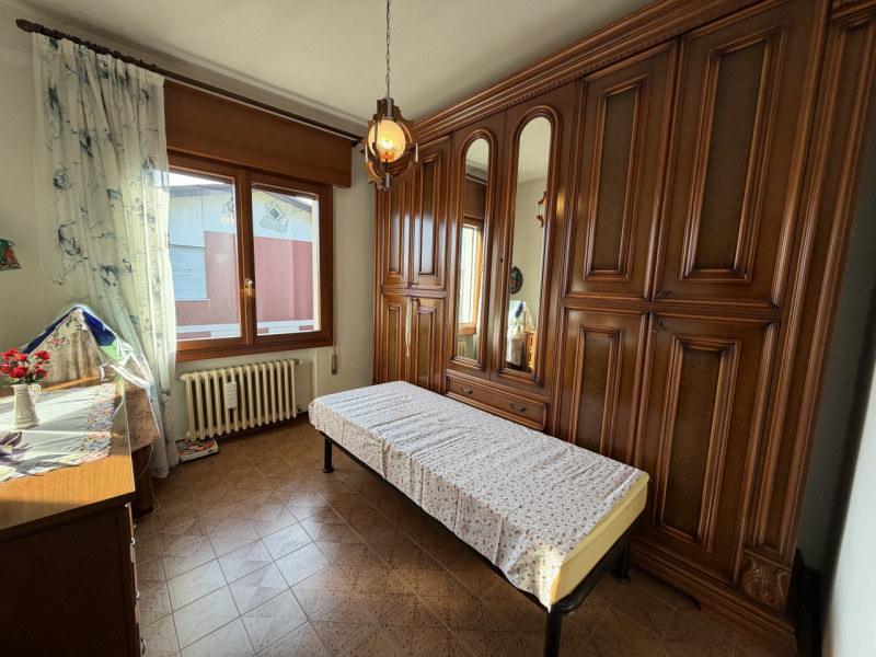 In un tranquillo quartiere residenziale, a pochi passi dal centro di Galzignano Terme, proponiamo...