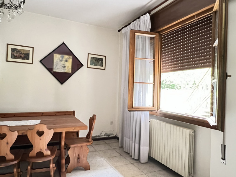 Pernumia (PD):

Nel cuore della campagna veneta, a soli 5 minuti di auto dal vivace centro di Bat...