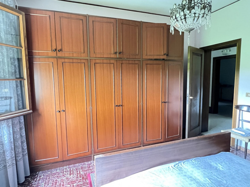 Pernumia (PD):

Nel cuore della campagna veneta, a soli 5 minuti di auto dal vivace centro di Bat...