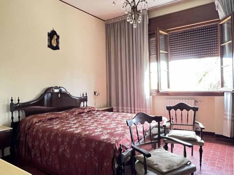 Pernumia (PD):

Nel cuore della campagna veneta, a soli 5 minuti di auto dal vivace centro di Bat...